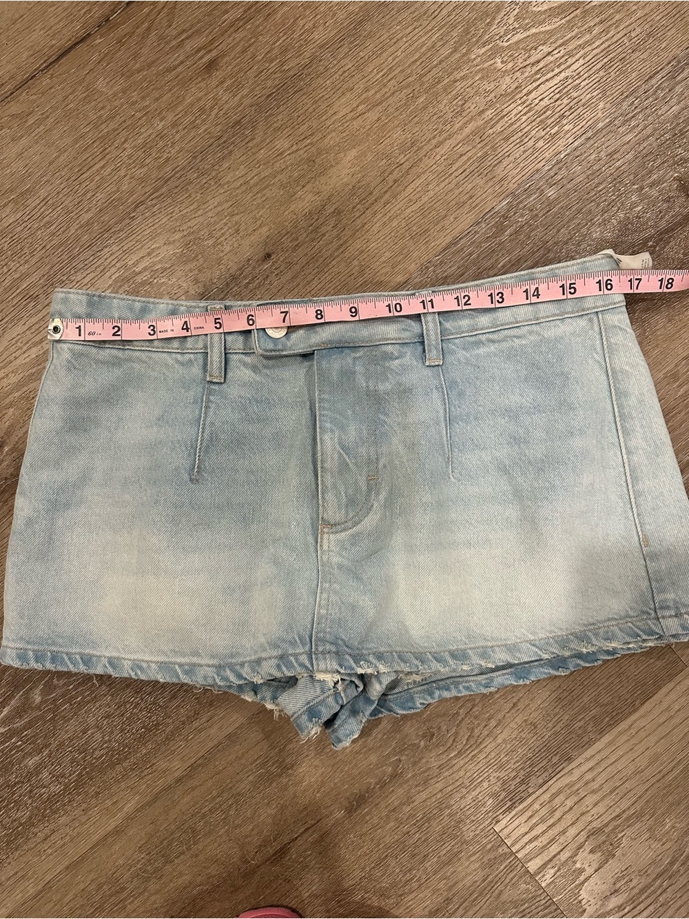 Free People Gala-Vanting Low Rise Mini Skort Light Wash Denim Size 29 - Picture 12 of 16